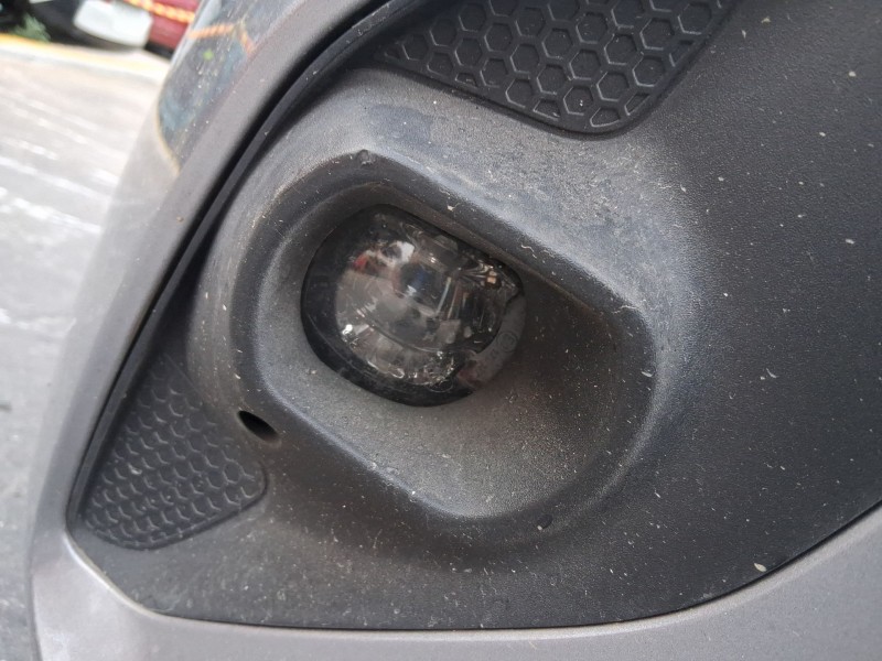 Recambio de faro antiniebla derecho para opel corsa f (p2jo) 1.2 (68) referencia OEM IAM 9831303680  