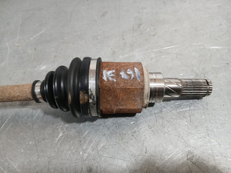 Recambio de transmision trasera izquierda para nissan qashqai i (j10, nj10) 2.0 a las 4 ruedas referencia OEM IAM 39600JD60B  