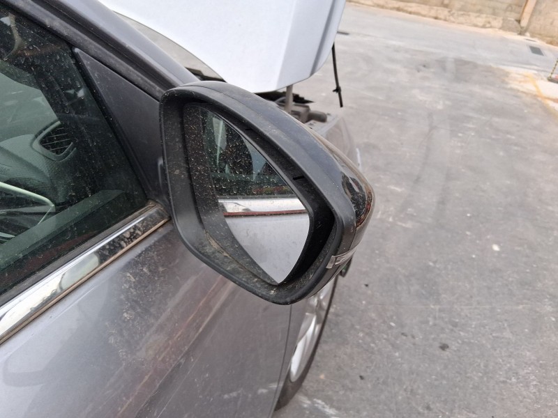 Recambio de retrovisor derecho para opel corsa f (p2jo) 1.2 (68) referencia OEM IAM 983758811T  