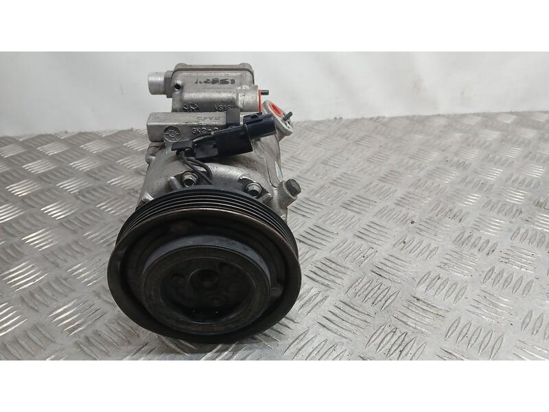 Recambio de compresor aire acondicionado para kia cee´d active referencia OEM IAM 977012H240 HCC F500AN8CA0
