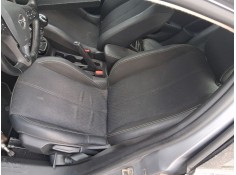 ASIENTO DELANTERO IZQUIERDO 