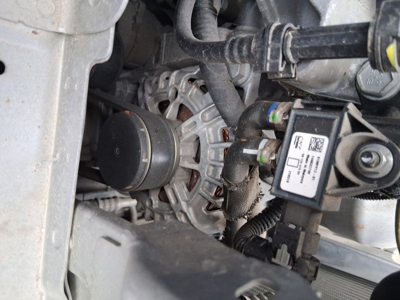 Recambio de alternador para opel corsa f (p2jo) 1.2 (68) referencia OEM IAM 9835689480  