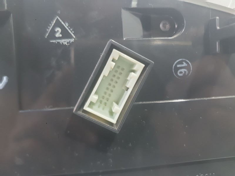 Recambio de cuadro instrumentos para opel combo furgoneta/monovolumen (k9) 1.5 d referencia OEM IAM 9838122180  