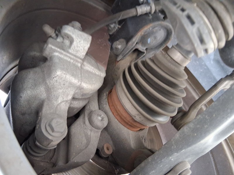 Recambio de mangueta delantera derecha para opel corsa f (p2jo) 1.2 (68) referencia OEM IAM 9826877980  