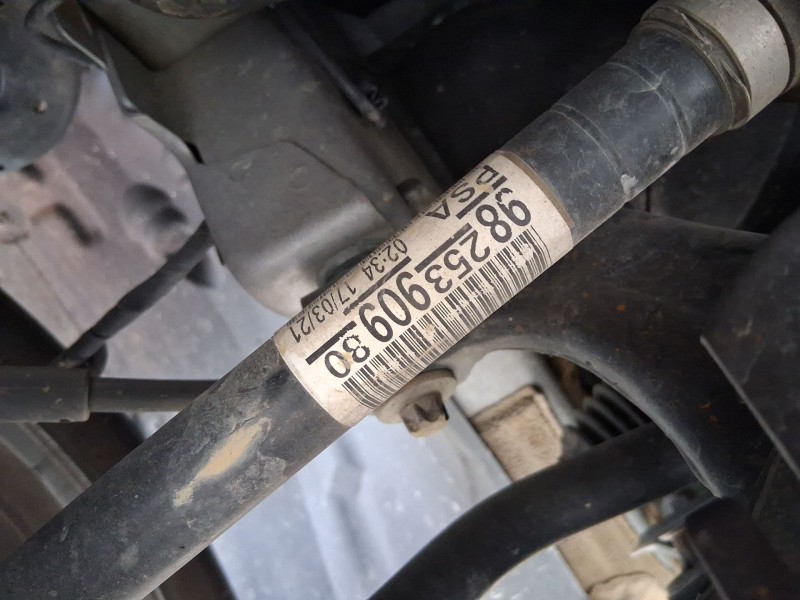Recambio de transmision delantera derecha para opel corsa f (p2jo) 1.2 (68) referencia OEM IAM 9825390980  