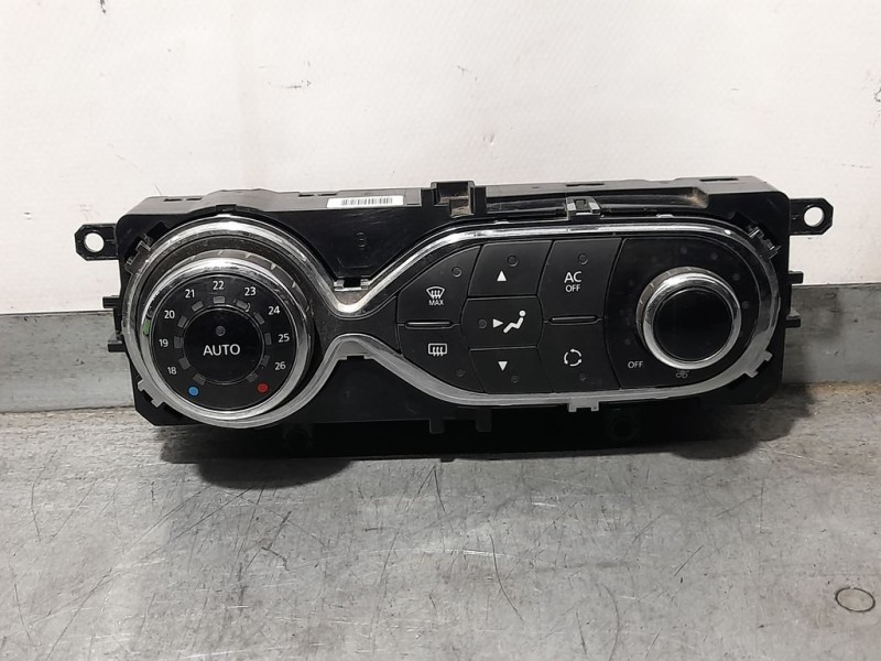 Recambio de mando climatizador para renault captur expression referencia OEM IAM 175108796  