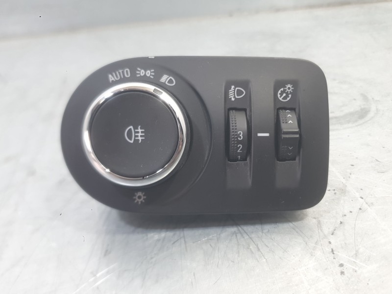 Recambio de mando luces para opel combo furgoneta/monovolumen (k9) 1.5 d referencia OEM IAM 39085923  