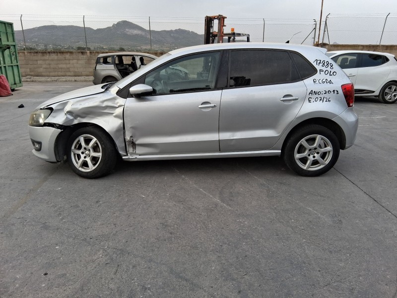 volkswagen polo v (6r1, 6c1) del año 2013
