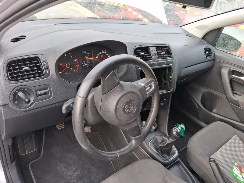 volkswagen polo v (6r1, 6c1) del año 2013