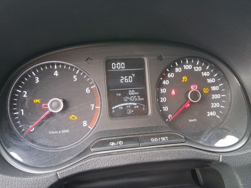 volkswagen polo v (6r1, 6c1) del año 2013