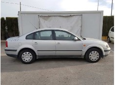 VOLKSWAGEN PASSAT BERLINA (3B2)