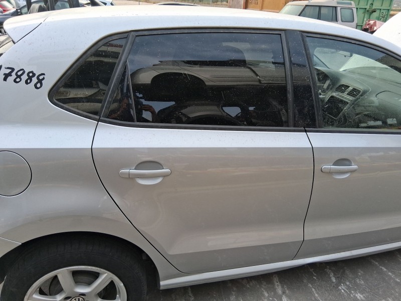 Recambio de puerta trasera derecha para volkswagen polo v (6r1, 6c1) 1.2 referencia OEM IAM 6R4833056J TOCADA 