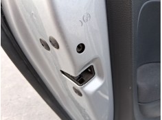 CERRADURA PUERTA TRASERA IZQUIERDA 6C0839013 