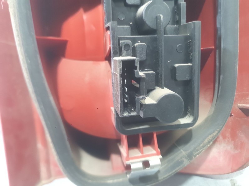 Recambio de piloto trasero izquierdo para citroën xsara picasso (n68) 1.6 hdi referencia OEM IAM 6350N0  