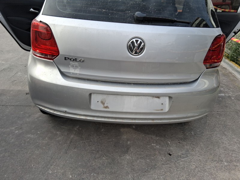 Recambio de paragolpes trasero para volkswagen polo v (6r1, 6c1) 1.2 referencia OEM IAM 6R6807421BHGRU TOCADO 