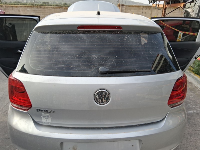 Recambio de porton trasero para volkswagen polo v (6r1, 6c1) 1.2 referencia OEM IAM 6R6827025C  