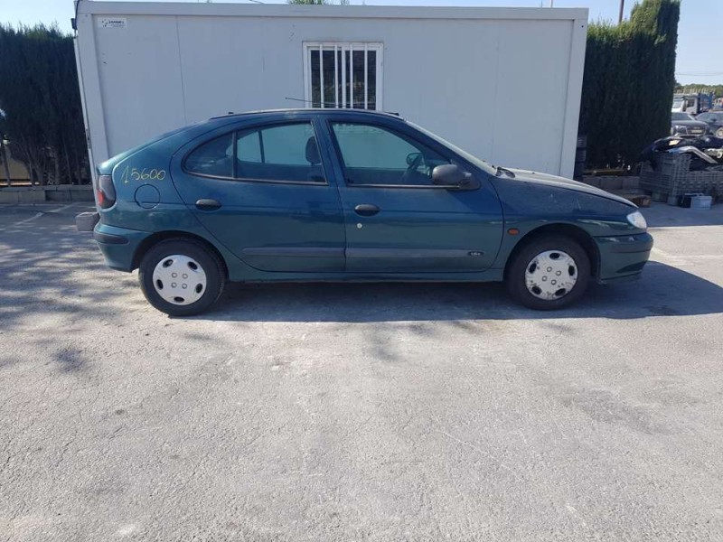 renault megane i berlina hatchback (ba0) del año 1997