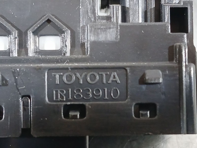 Recambio de mando retrovisor para toyota yaris (_p21_, _pa1_, _ph1_) 1.5 hybrid (mxph11) referencia OEM IAM   