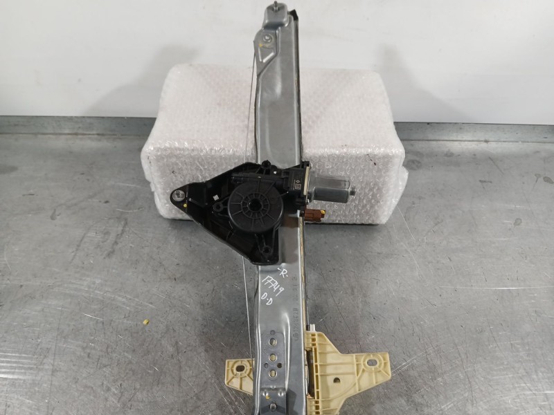 Recambio de elevalunas delantero derecho para dacia sandero iii 1.0 tce 90 referencia OEM IAM 807206015R  
