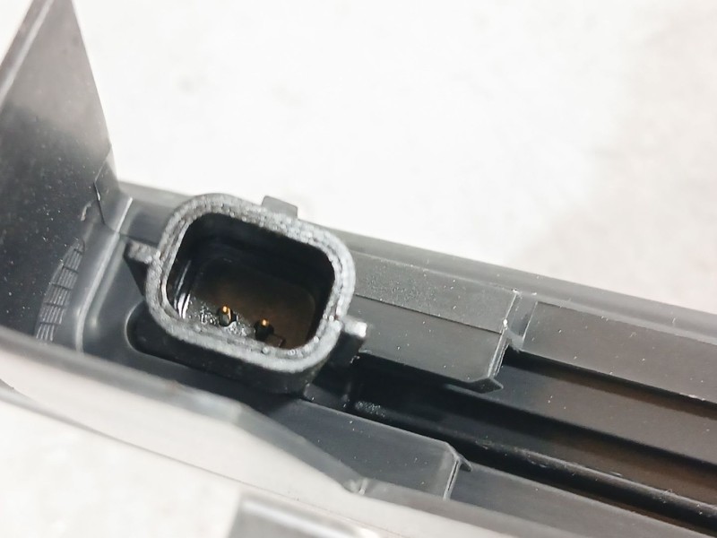 Recambio de cerradura puerta delantera derecha para dacia sandero iii 1.0 tce 90 referencia OEM IAM 805028269R  