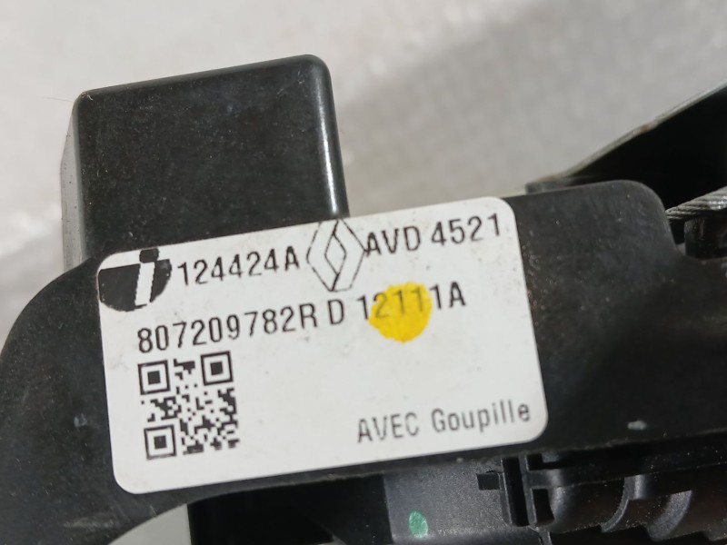 Recambio de elevalunas delantero derecho para dacia sandero iii 1.0 tce 90 referencia OEM IAM 807206015R  