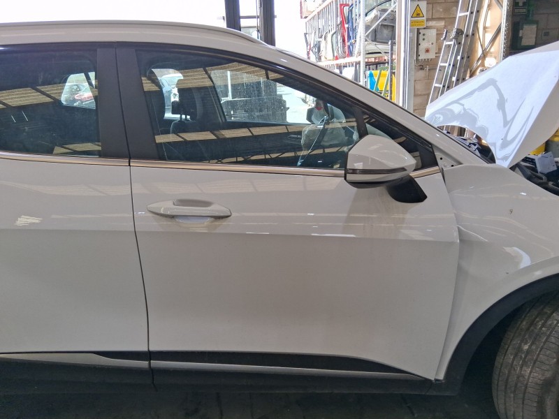 Recambio de puerta delantera derecha para kia sportage v (nq5) 1.6 t-gdi referencia OEM IAM 76004R2000 TOCADA 