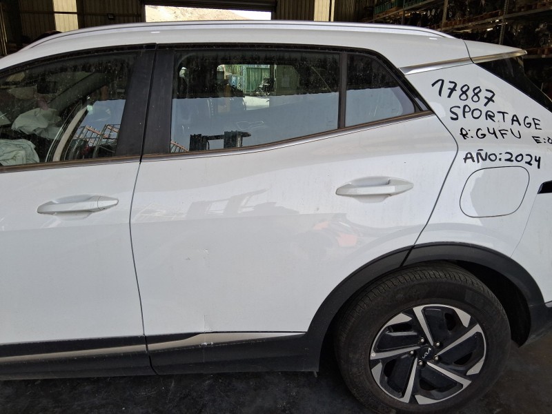 Recambio de puerta trasera izquierda para kia sportage v (nq5) 1.6 t-gdi referencia OEM IAM 77003R2000 TOCADA 