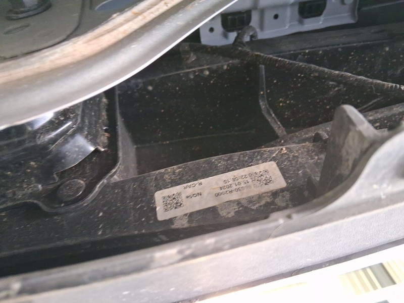 Recambio de refuerzo paragolpes trasero para kia sportage v (nq5) 1.6 t-gdi referencia OEM IAM 86631R2500  