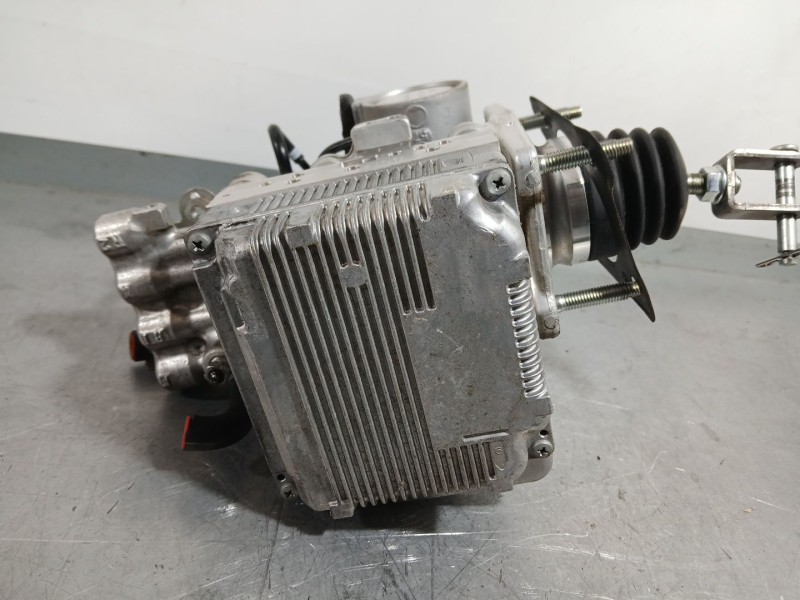 Recambio de abs para toyota auris (-e18) 1.8 hybrid (zwee186) referencia OEM IAM 4405002670 C/BOMBA Y SERVOFRENO 