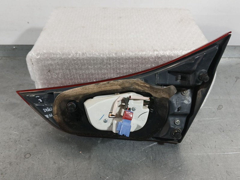 Recambio de piloto trasero izquierdo interior para toyota auris (-e18) 1.8 hybrid (zwee186) referencia OEM IAM 8159102450  