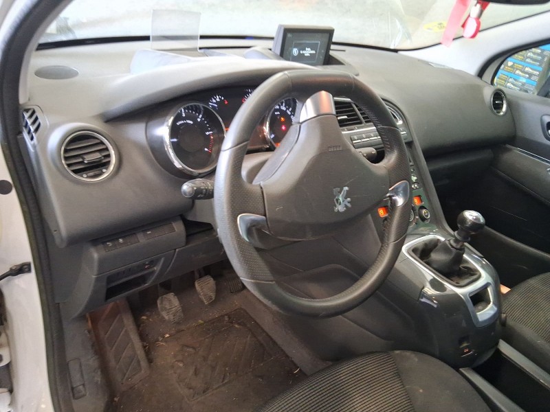 peugeot 5008 ii (mc_, mj_, mr_, m4_) del año 2013