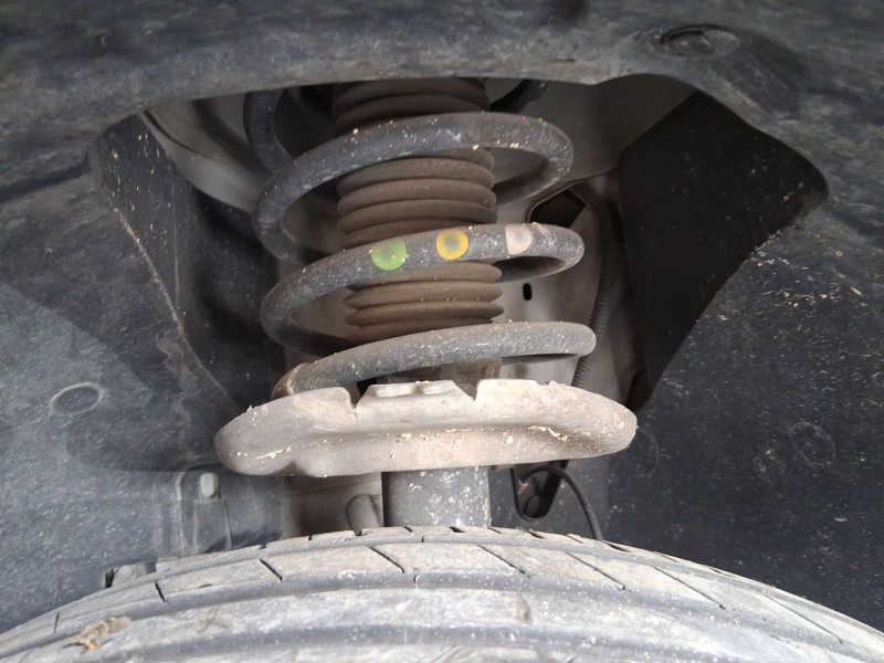 Recambio de amortiguador delantero izquierdo para peugeot 5008 ii (mc_, mj_, mr_, m4_) 1.6 bluehdi 115 (mcbhxh, mcbhxw) referenc