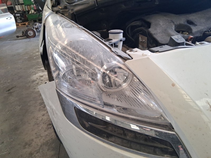 Recambio de faro derecho para peugeot 5008 ii (mc_, mj_, mr_, m4_) 1.6 bluehdi 115 (mcbhxh, mcbhxw) referencia OEM IAM 980550538