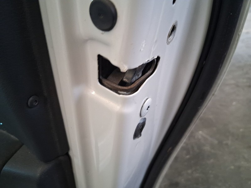 Recambio de cerradura puerta trasera derecha para peugeot 5008 ii (mc_, mj_, mr_, m4_) 1.6 bluehdi 115 (mcbhxh, mcbhxw) referenc