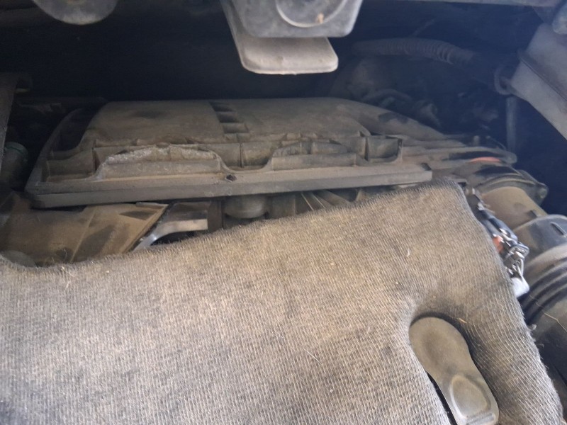 Recambio de carcasa filtro aire para peugeot 5008 ii (mc_, mj_, mr_, m4_) 1.6 bluehdi 115 (mcbhxh, mcbhxw) referencia OEM IAM 98