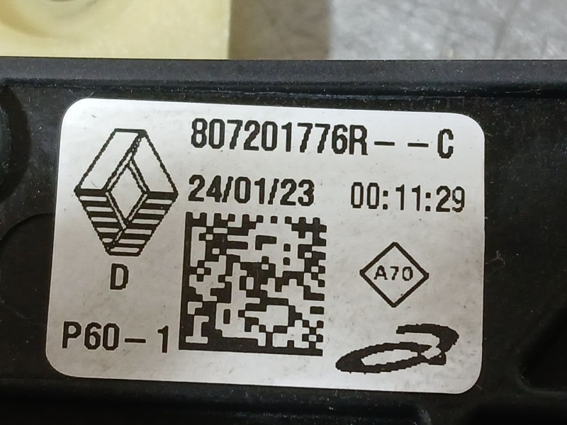 Recambio de elevalunas delantero derecho para renault clio v (b7_) tce 90 (b7mt) referencia OEM IAM 807201776R  