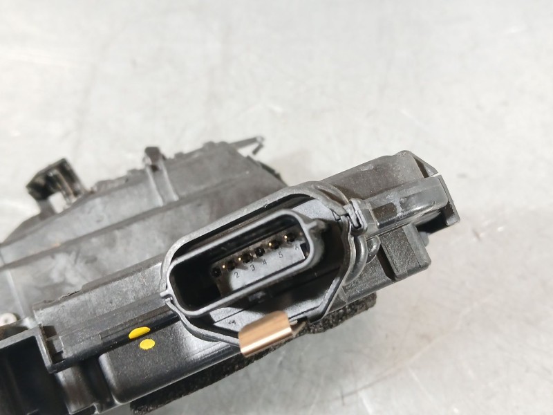 Recambio de cerradura puerta delantera derecha para renault clio v (b7_) 1.0 tce 100 (b7mt) referencia OEM IAM 805029595R  