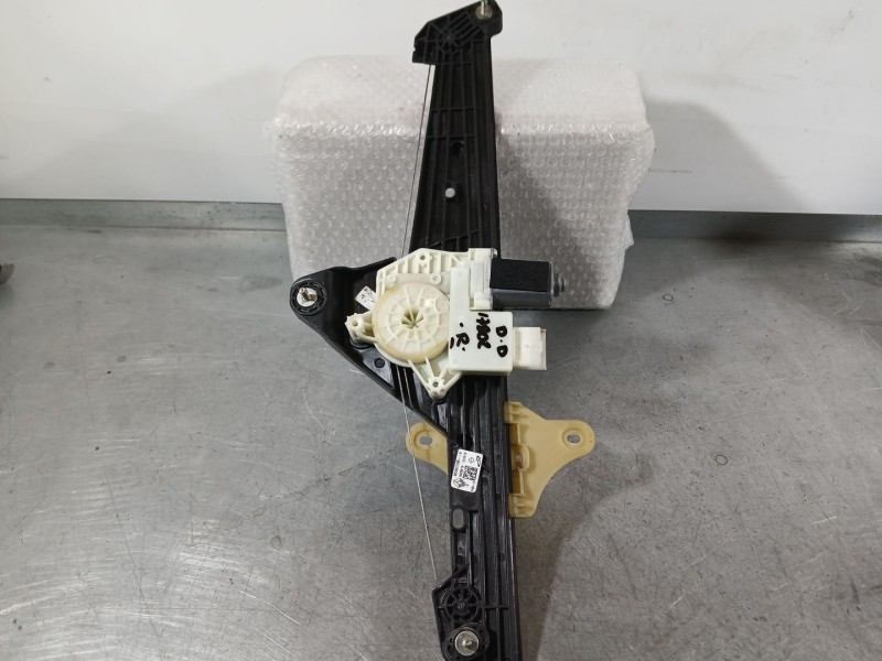Recambio de elevalunas delantero derecho para renault clio v (b7_) 1.0 tce 100 (b7mt) referencia OEM IAM 807201776R  