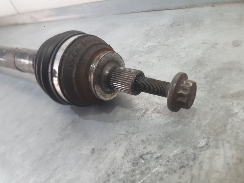 Recambio de transmision delantera derecha para volkswagen golf v (1k1) 1.9 tdi referencia OEM IAM 5Q0407272FF  
