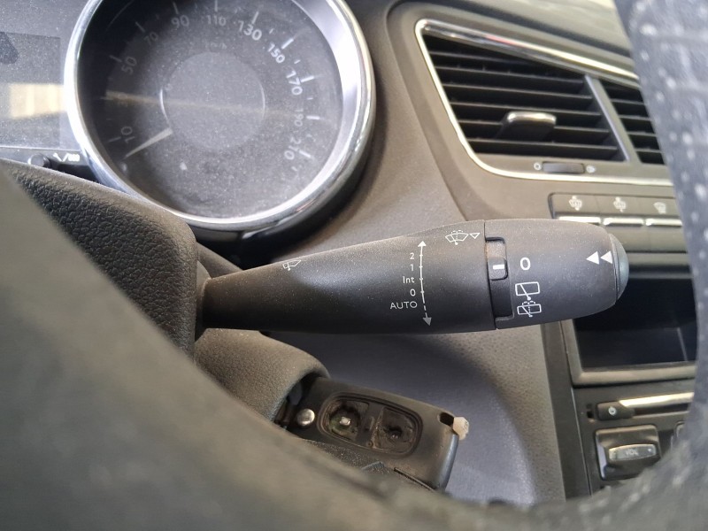 Recambio de mando luces y limpia para peugeot 5008 ii (mc_, mj_, mr_, m4_) 1.6 bluehdi 115 (mcbhxh, mcbhxw) referencia OEM IAM 9