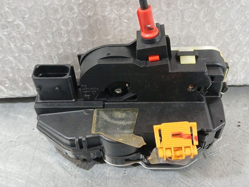 Recambio de cerradura puerta trasera derecha para opel mokka / mokka x (j13) 1.6 cdti (_76) referencia OEM IAM 13579546  