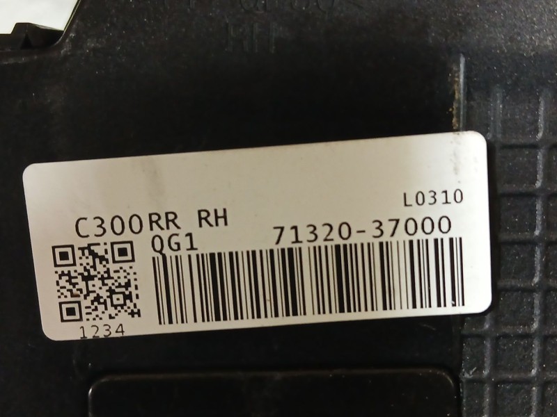 Recambio de cerradura puerta trasera derecha para ssangyong korando (c300) 1.5 referencia OEM IAM 7132037000  
