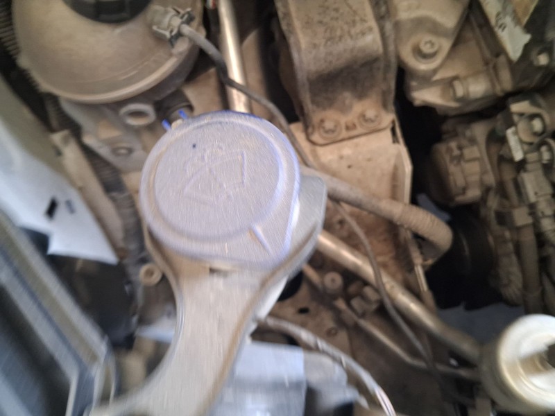 Recambio de deposito limpia para peugeot 5008 ii (mc_, mj_, mr_, m4_) 1.6 bluehdi 115 (mcbhxh, mcbhxw) referencia OEM IAM 6431N2