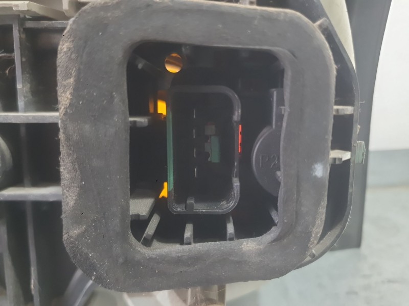 Recambio de piloto trasero derecho exterior para volkswagen golf v (1k1) 1.9 tdi referencia OEM IAM 1K6945096AA  
