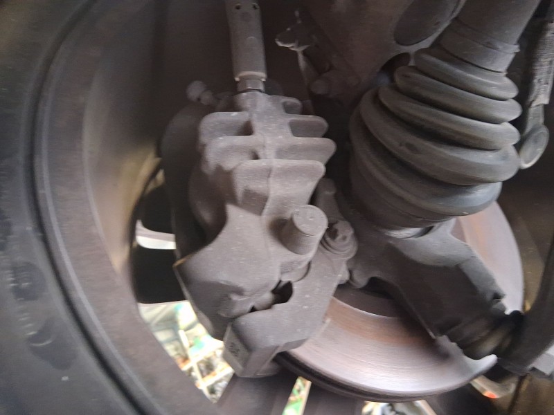 Recambio de pinza freno delantera derecha para peugeot 5008 ii (mc_, mj_, mr_, m4_) 1.6 bluehdi 115 (mcbhxh, mcbhxw) referencia 