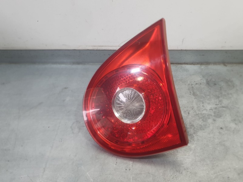 Recambio de piloto trasero derecho interior para volkswagen golf v (1k1) 1.9 tdi referencia OEM IAM 1K6945094E  