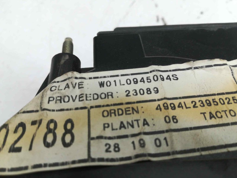 Recambio de piloto trasero derecho para seat toledo (1l) referencia OEM IAM W01L0945094S  INTERIOR