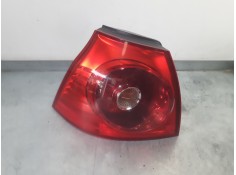 PILOTO TRASERO IZQUIERDO EXTERIOR 1K6945095AC 89031704 VALEO