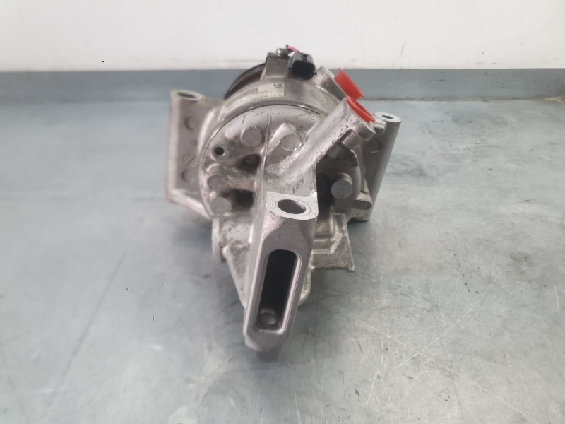 Recambio de compresor aire acondicionado para dacia sandero ii (b8_) 1.5 blue dci 95 (b8jl) referencia OEM IAM 926001571R  