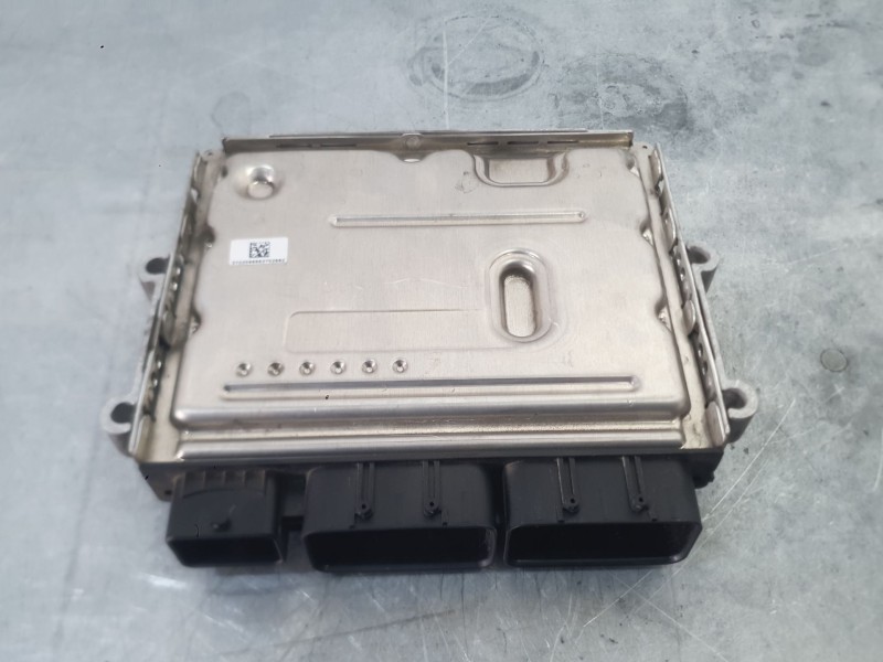 Recambio de centralita motor uce para dacia sandero ii (b8_) 1.5 blue dci 95 (b8jl) referencia OEM IAM 237104328S  
